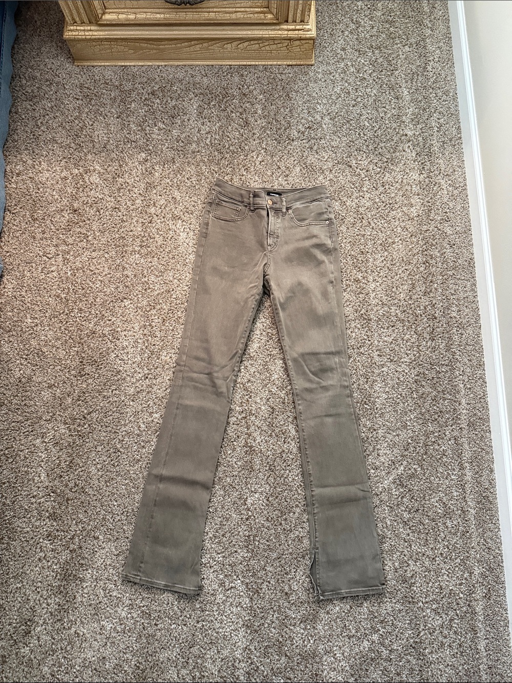 Express Olive-Taupe Straight-Leg Jeans